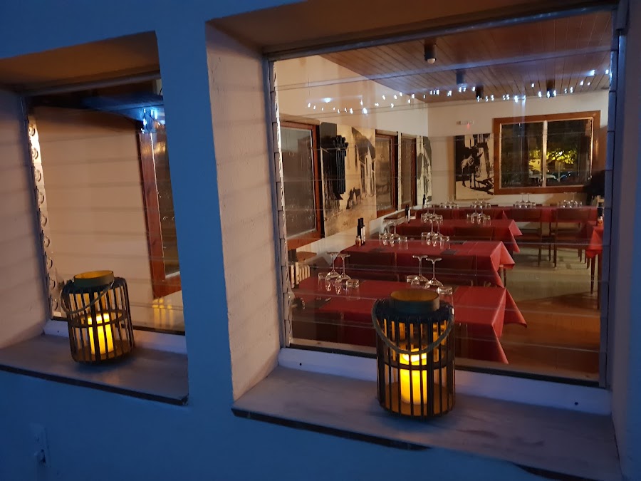 'LA CABANA' RESTAURANT I HOSTAL