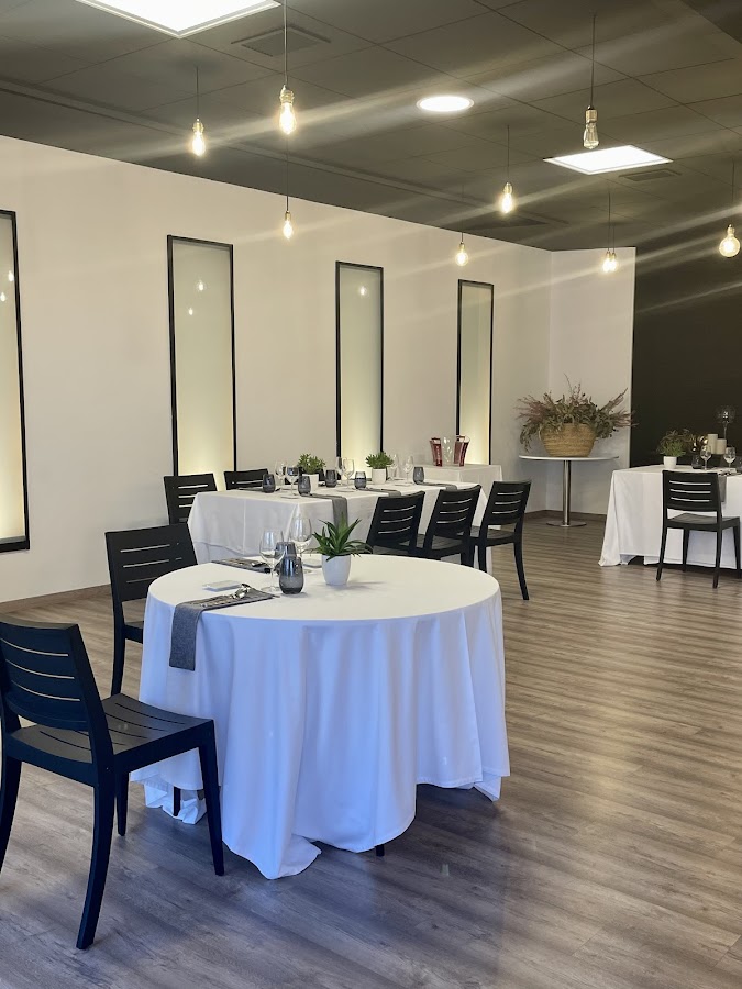 míomió · Restaurant, Càtering & Take Away