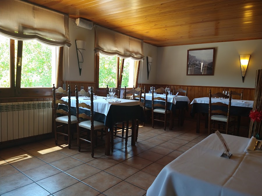 Restaurant Vilasaló - restaurant al Solsonès a Sant Llorenç de Morunys prop del Port del Comte