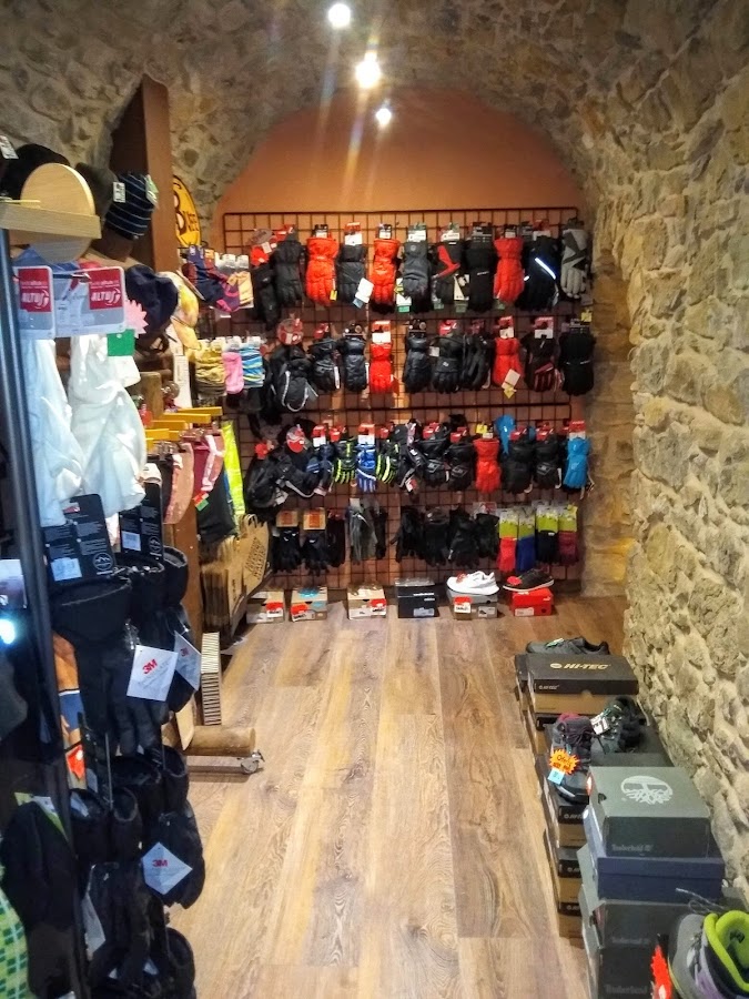 tu rai Taverna · Cerveseria, vins i menjar